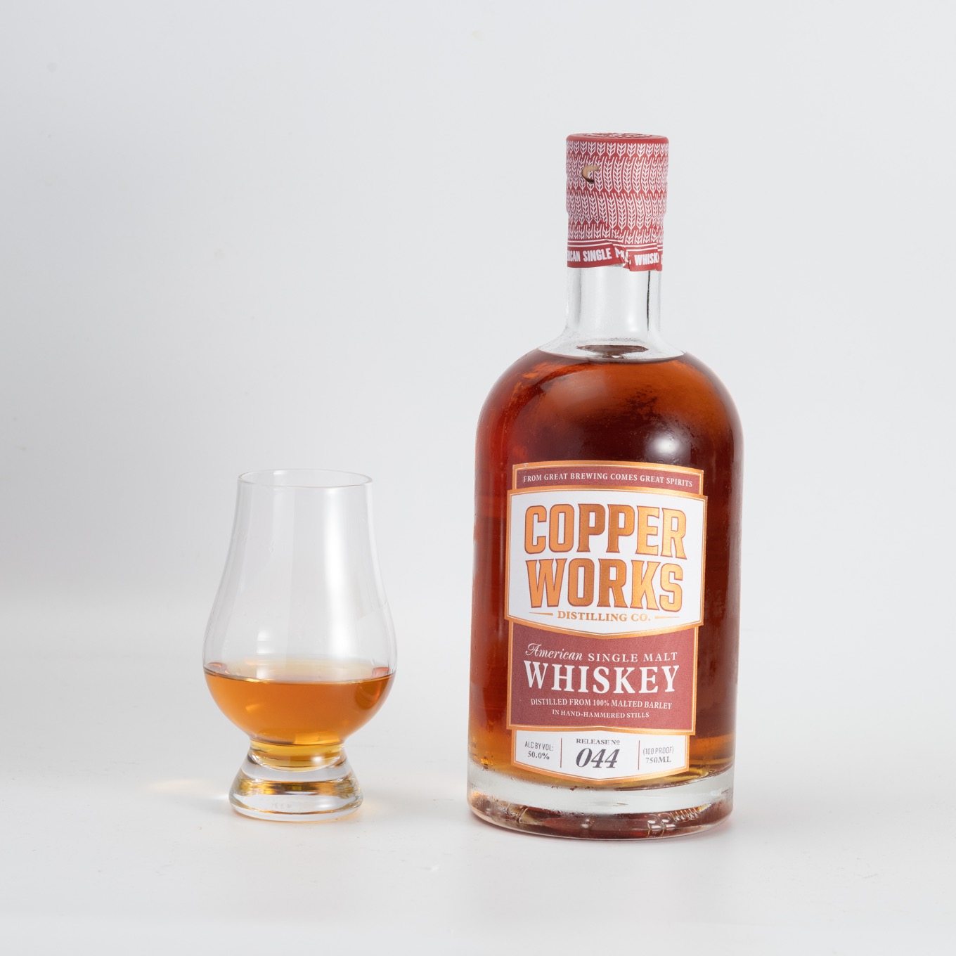 Whiskey R044_glass.jpg